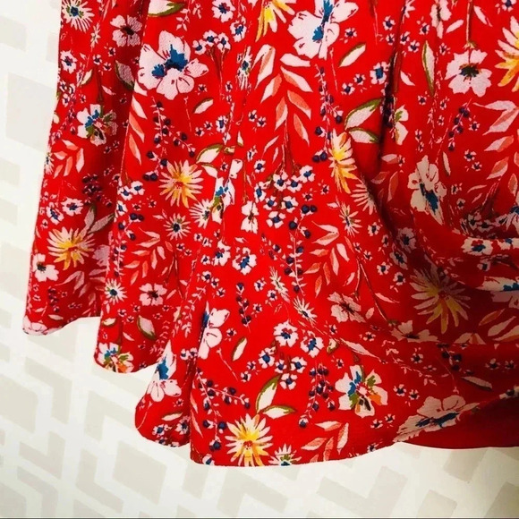 Trixxi Red Floral Short Sleeve Romper S - Picture 4 of 6